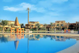 لا لونا العين السخنة